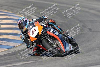 media/Nov-16-2025-Race Pace (Sun) [[8c5fa54630]]/Verified Riders/1-Turns 9 and 10 (925am)/